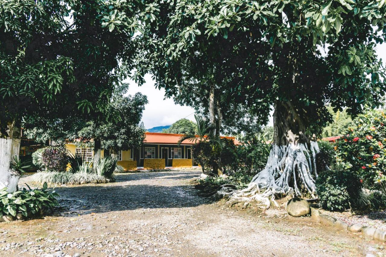 Cabinas El Prado San Isidro De El General Exteriér fotografie