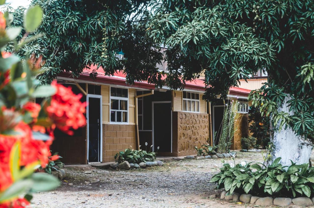 Cabinas El Prado San Isidro De El General Exteriér fotografie